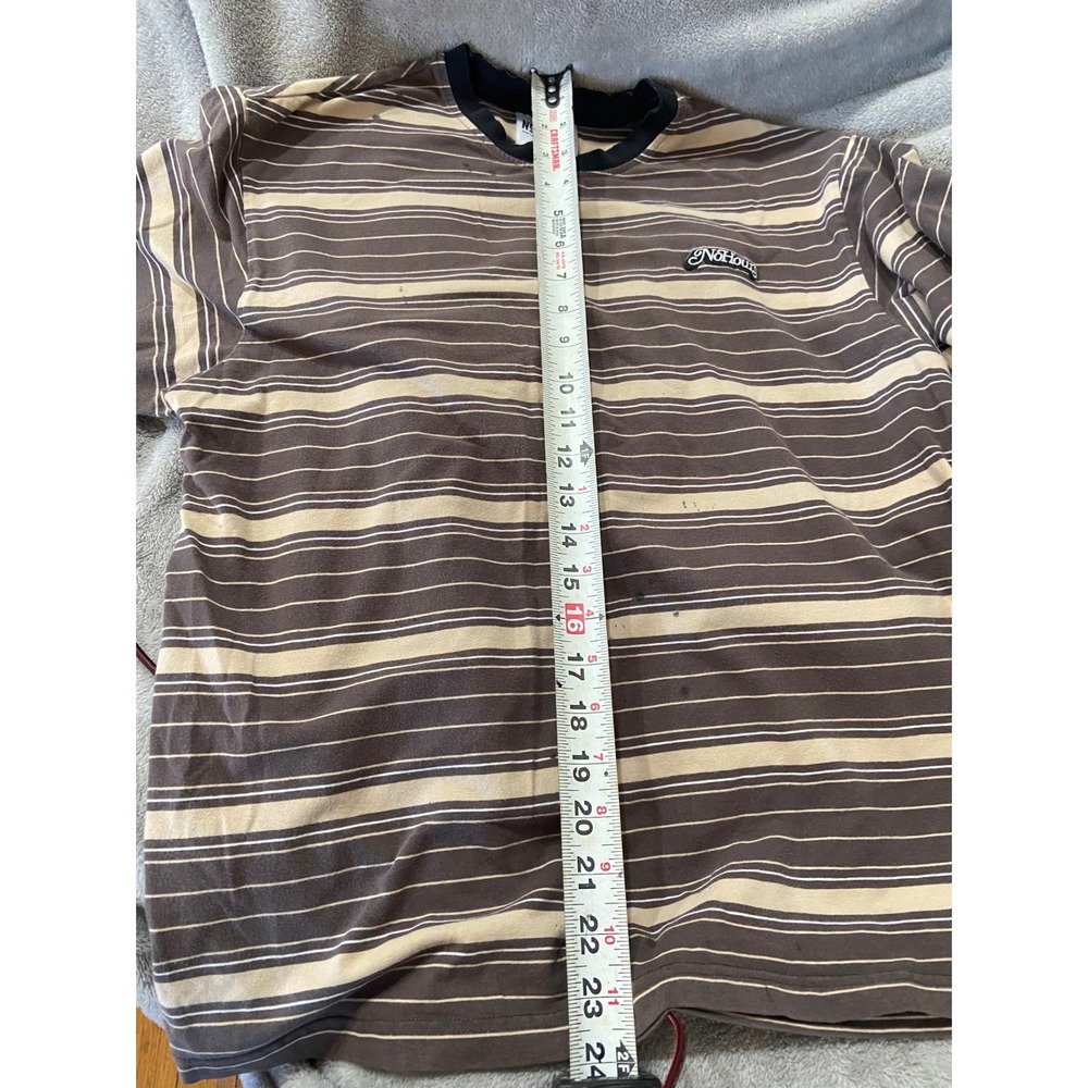 No Hours Mens Striped T-Shirt Brown Tan Short Sleeve Crewneck Logo Size M